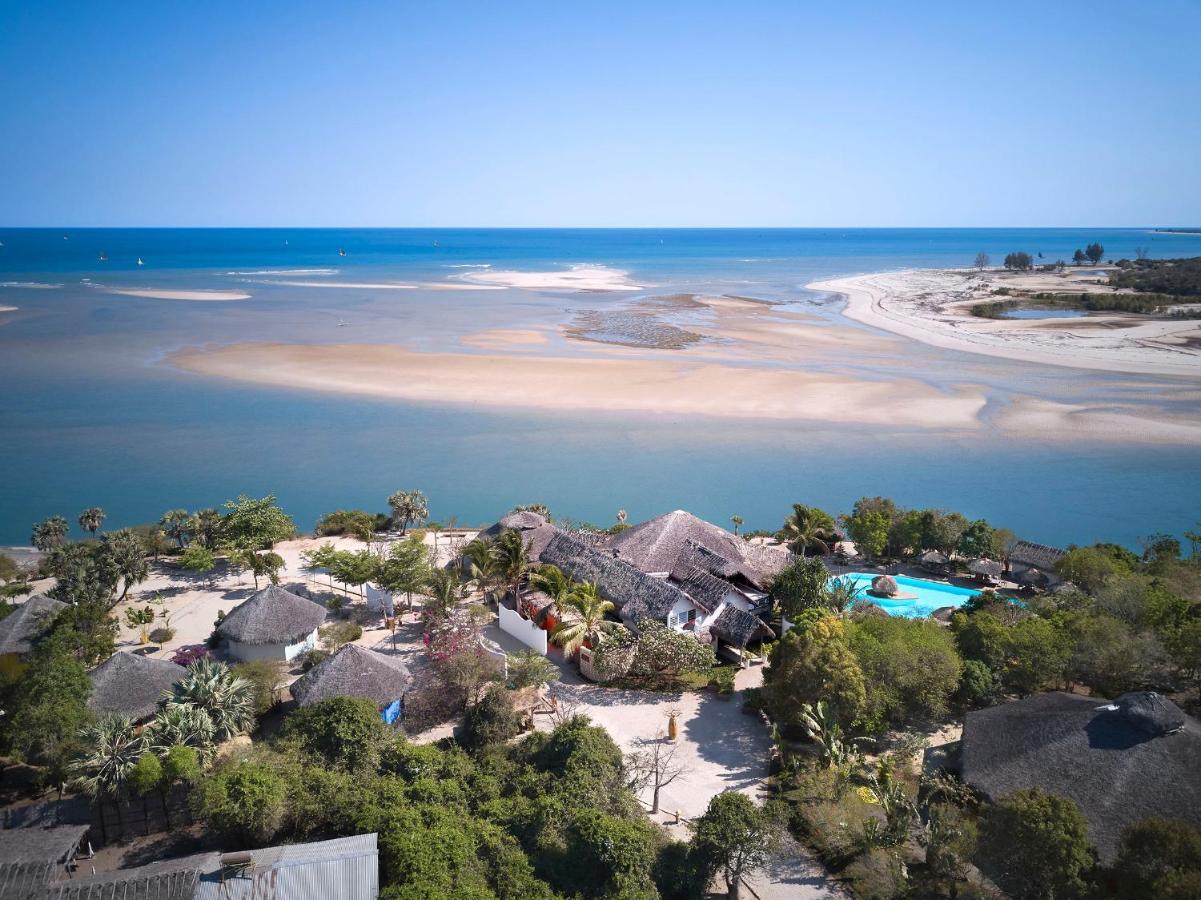 Antsanitia Resort Mahajanga Extérieur photo