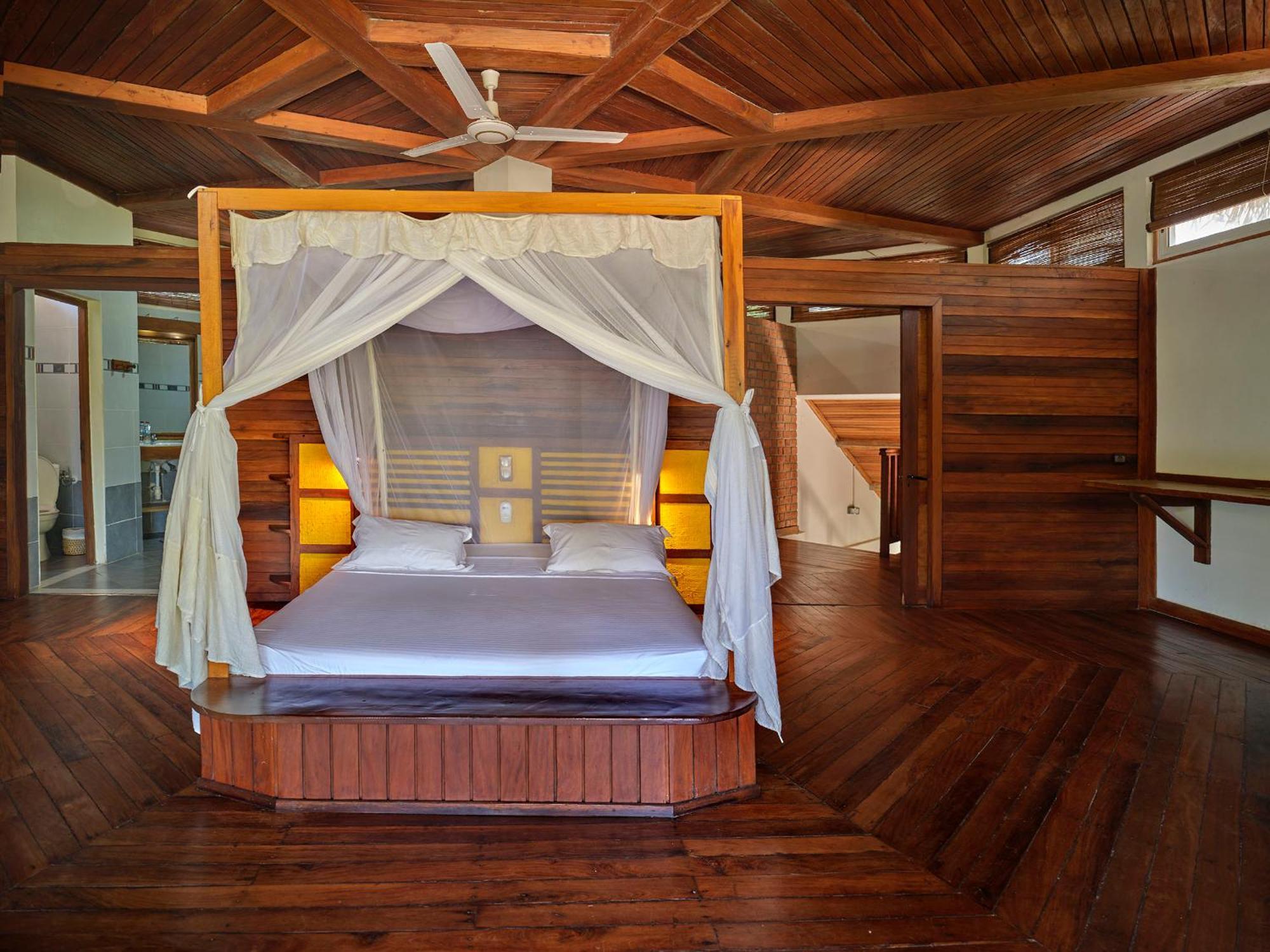 Antsanitia Resort Mahajanga Extérieur photo