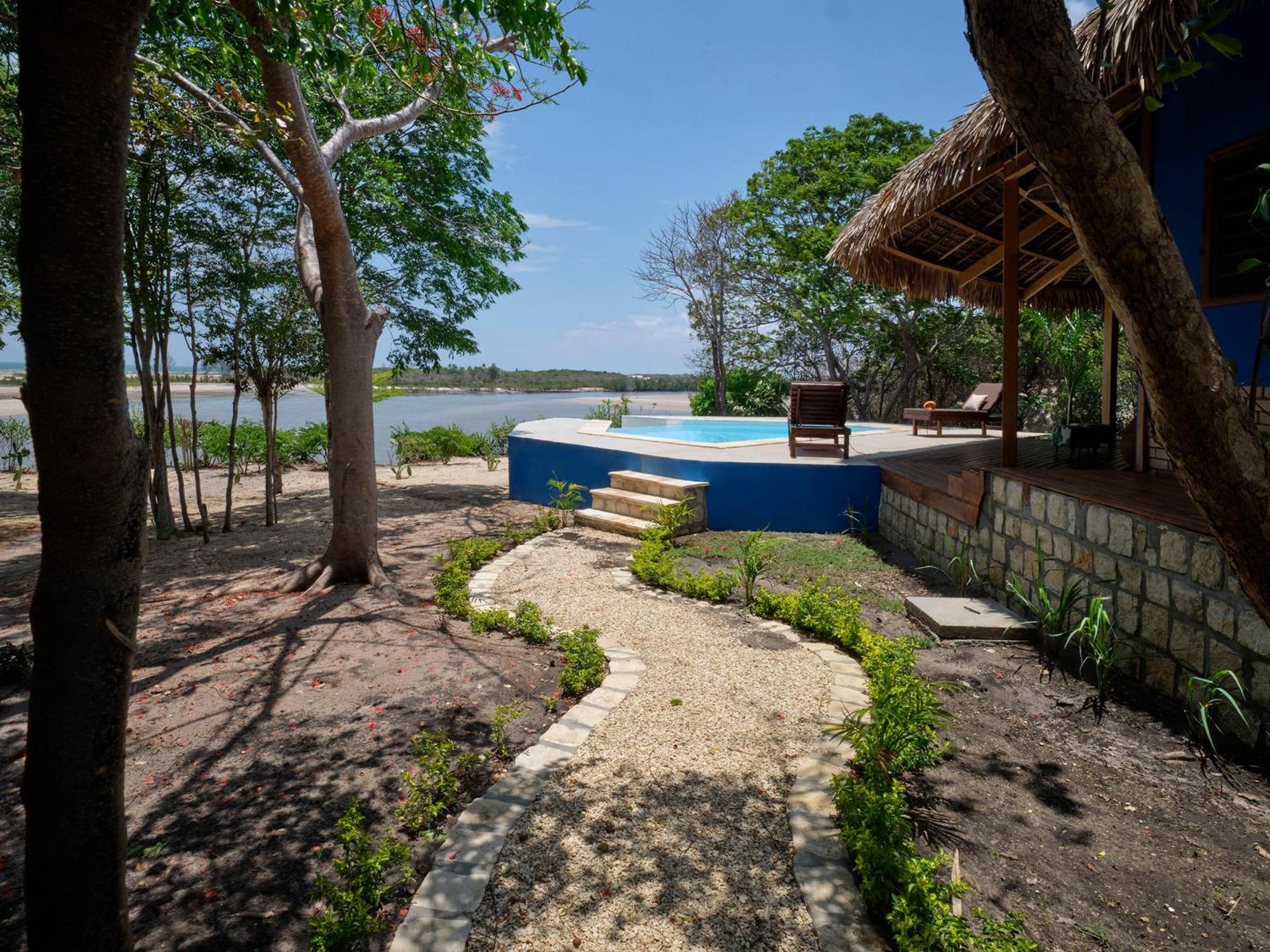 Antsanitia Resort Mahajanga Extérieur photo