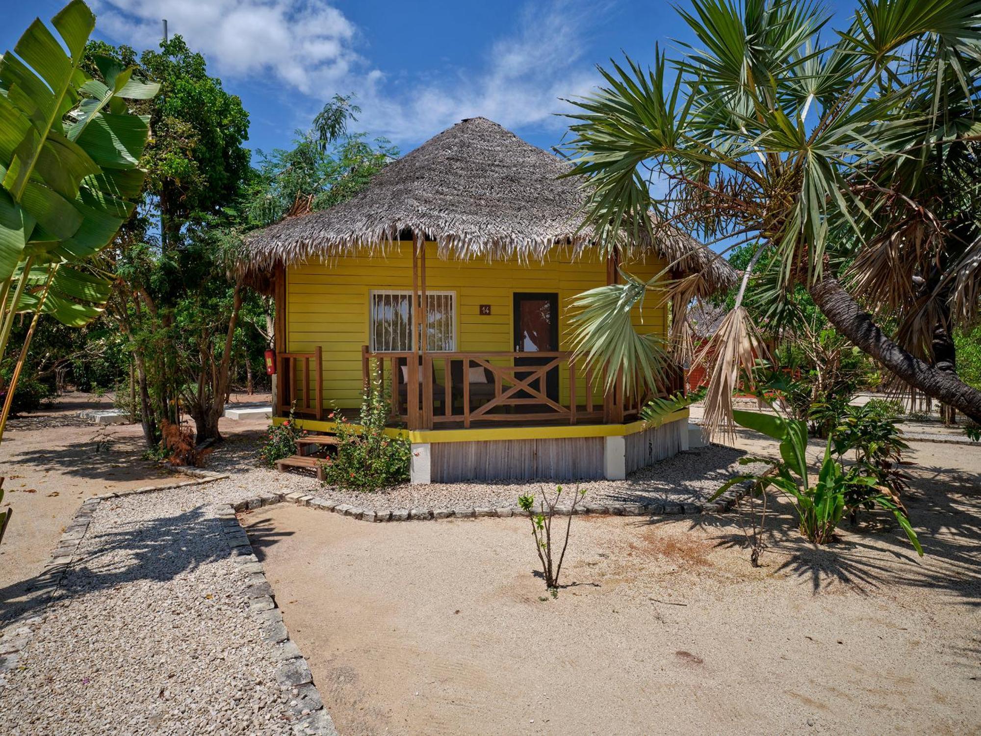 Antsanitia Resort Mahajanga Extérieur photo