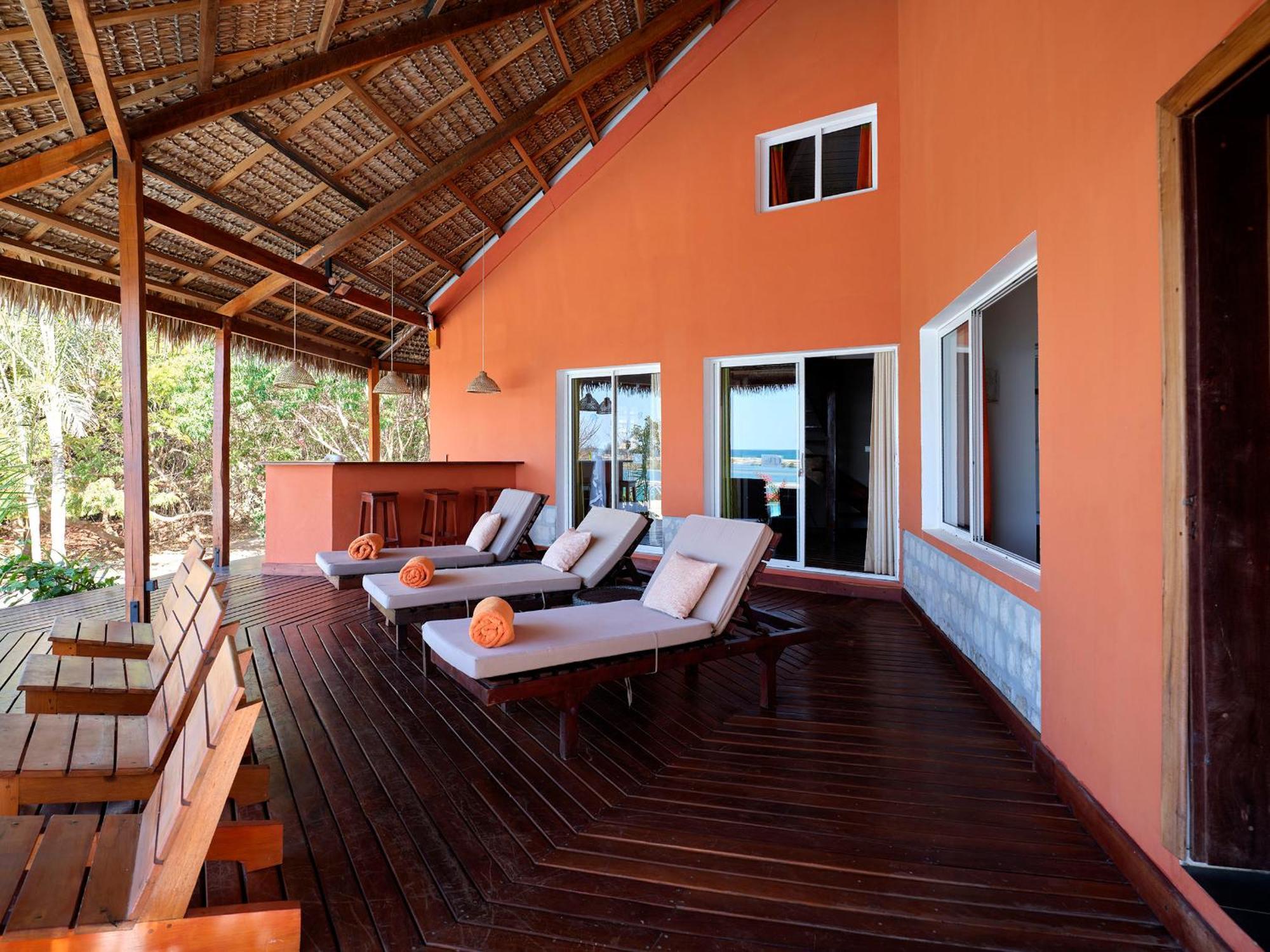 Antsanitia Resort Mahajanga Extérieur photo