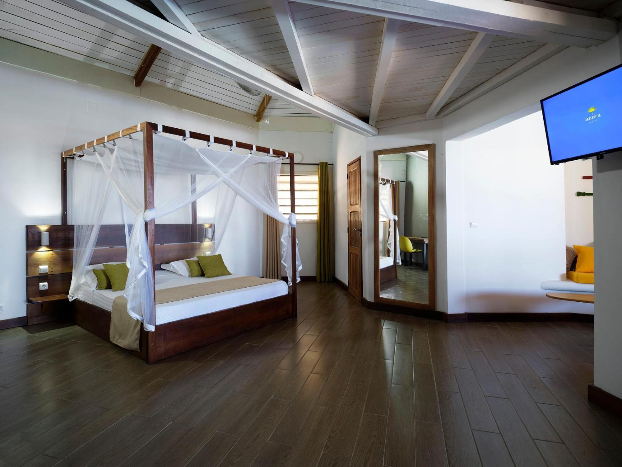 Antsanitia Resort Mahajanga Extérieur photo